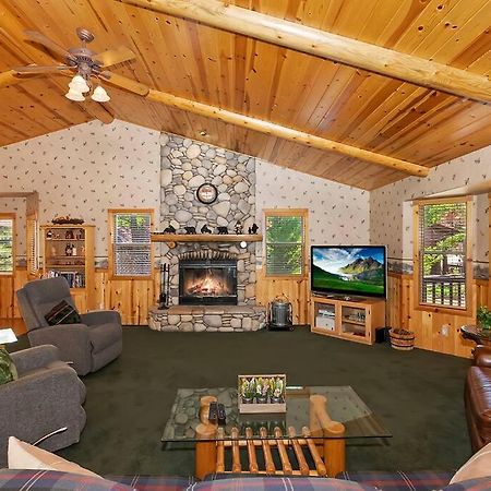Teakwood - 3-Br Spa, Fire Pit, Quiet, Ac, Centrally Located Villa Big Bear Lake Ngoại thất bức ảnh