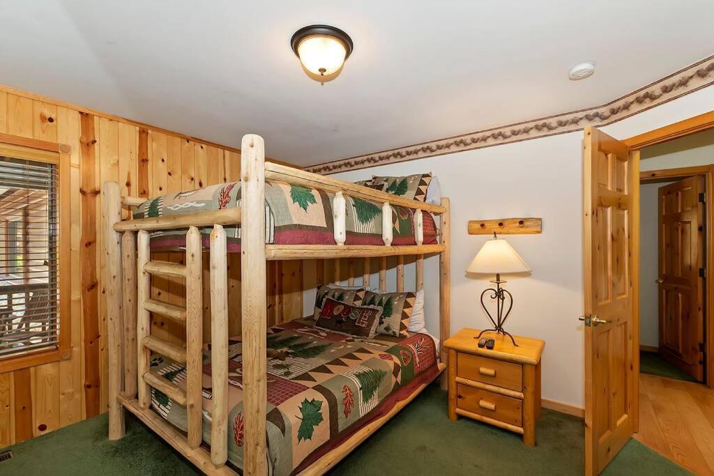 Teakwood - 3-Br Spa, Fire Pit, Quiet, Ac, Centrally Located Villa Big Bear Lake Ngoại thất bức ảnh