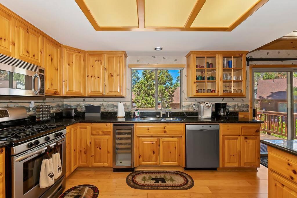 Teakwood - 3-Br Spa, Fire Pit, Quiet, Ac, Centrally Located Villa Big Bear Lake Ngoại thất bức ảnh