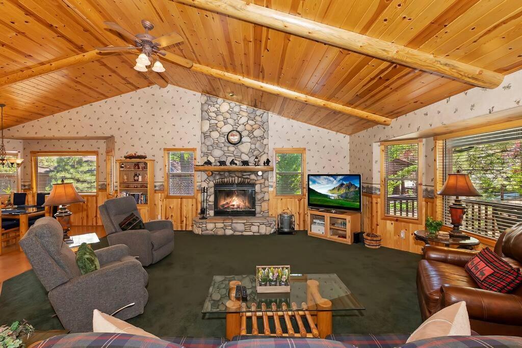 Teakwood - 3-Br Spa, Fire Pit, Quiet, Ac, Centrally Located Villa Big Bear Lake Ngoại thất bức ảnh